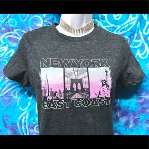 NWT 🏙🗽Aéropostale Classy Crew T-shirt